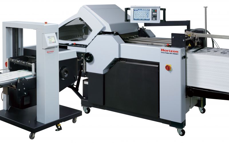 AFC-566AKT digitálně řízený skládací zařízení s křížovým lomem B2